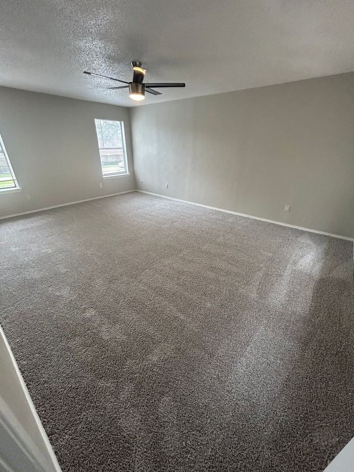 3425 Courtyard Cir - Photo 7 of 29