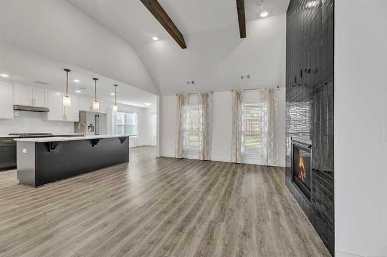 7104 S Kalanchoe Ave - Photo 5 of 37