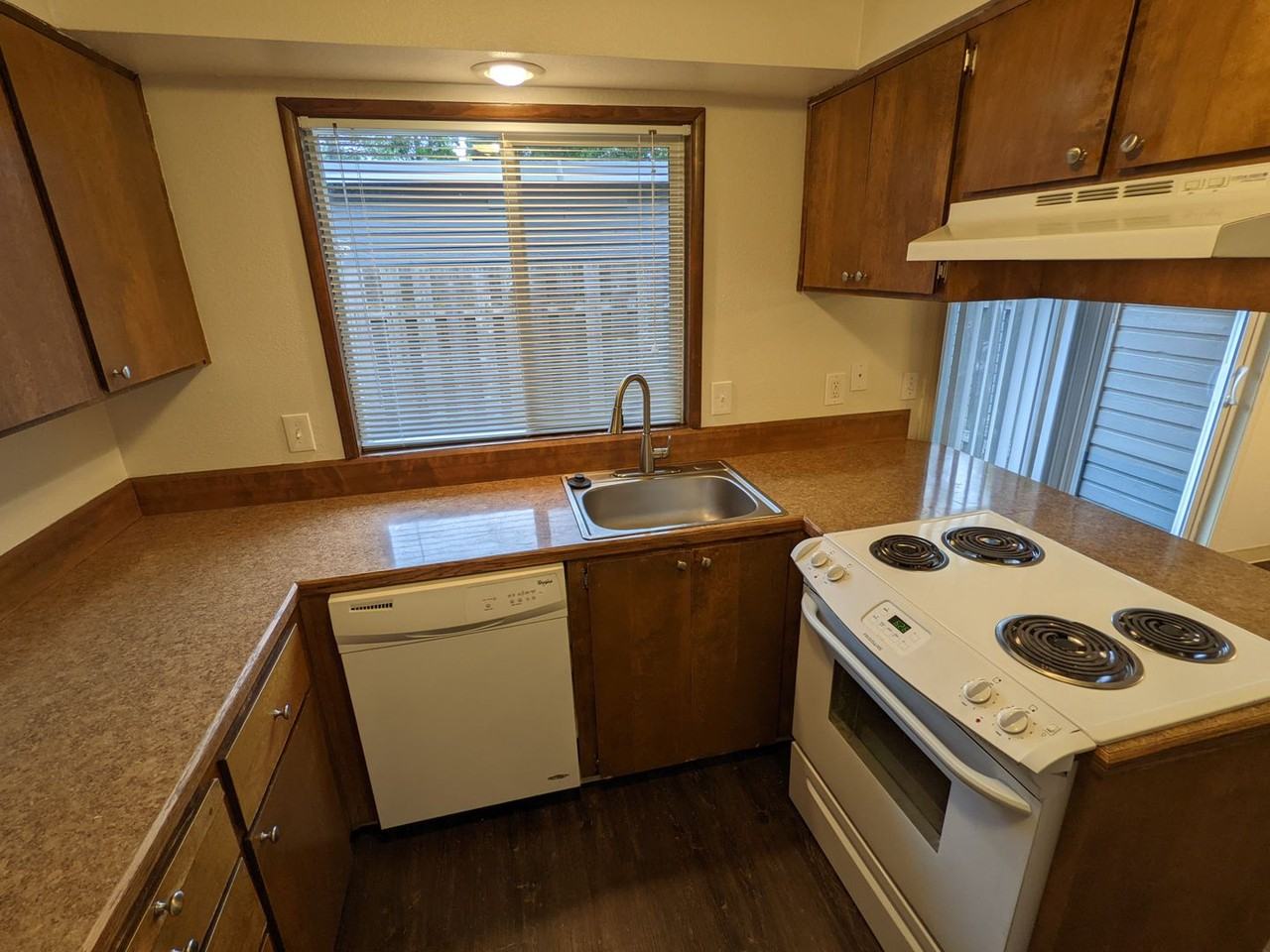 Stoddard Duplexes Apartments 4450 Sw Stoddard Dr, Aloha, OR 97078