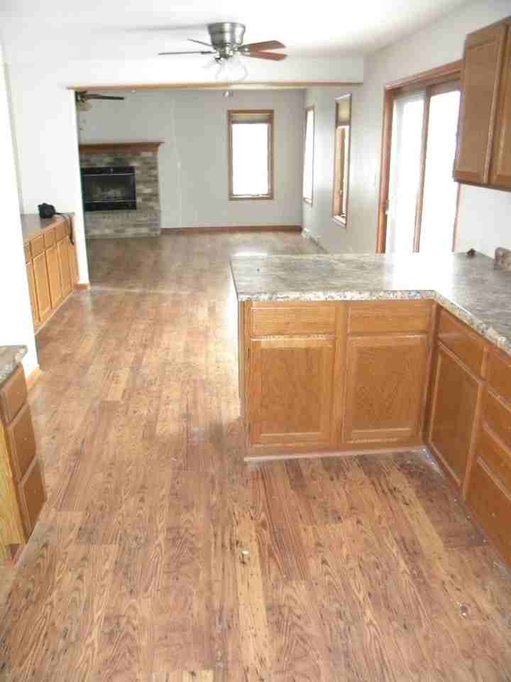 439 Overland Trl - Photo 3 of 16