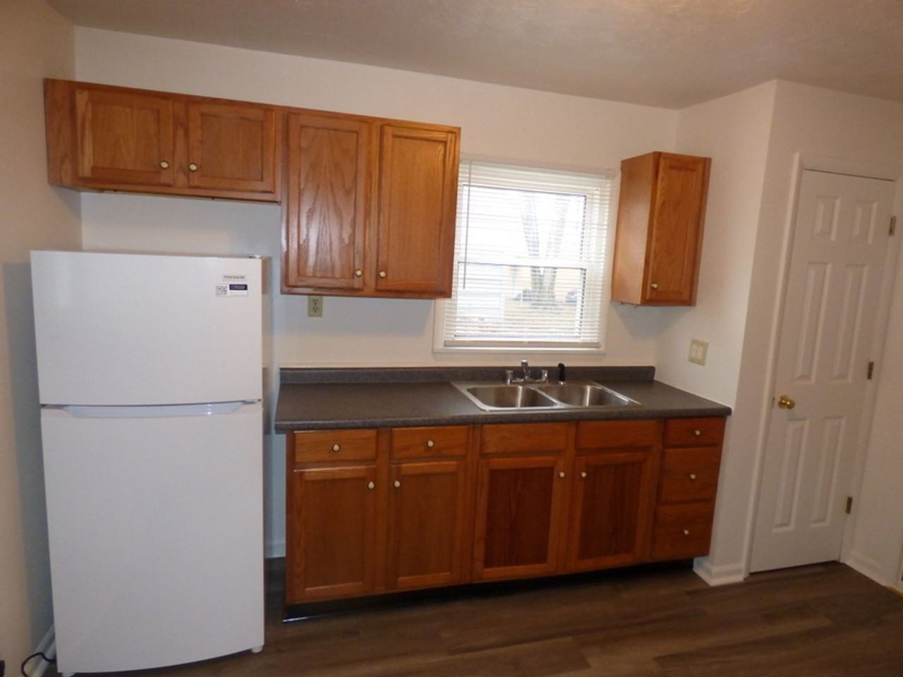 308 Pursley Dr - Photo 6 of 16