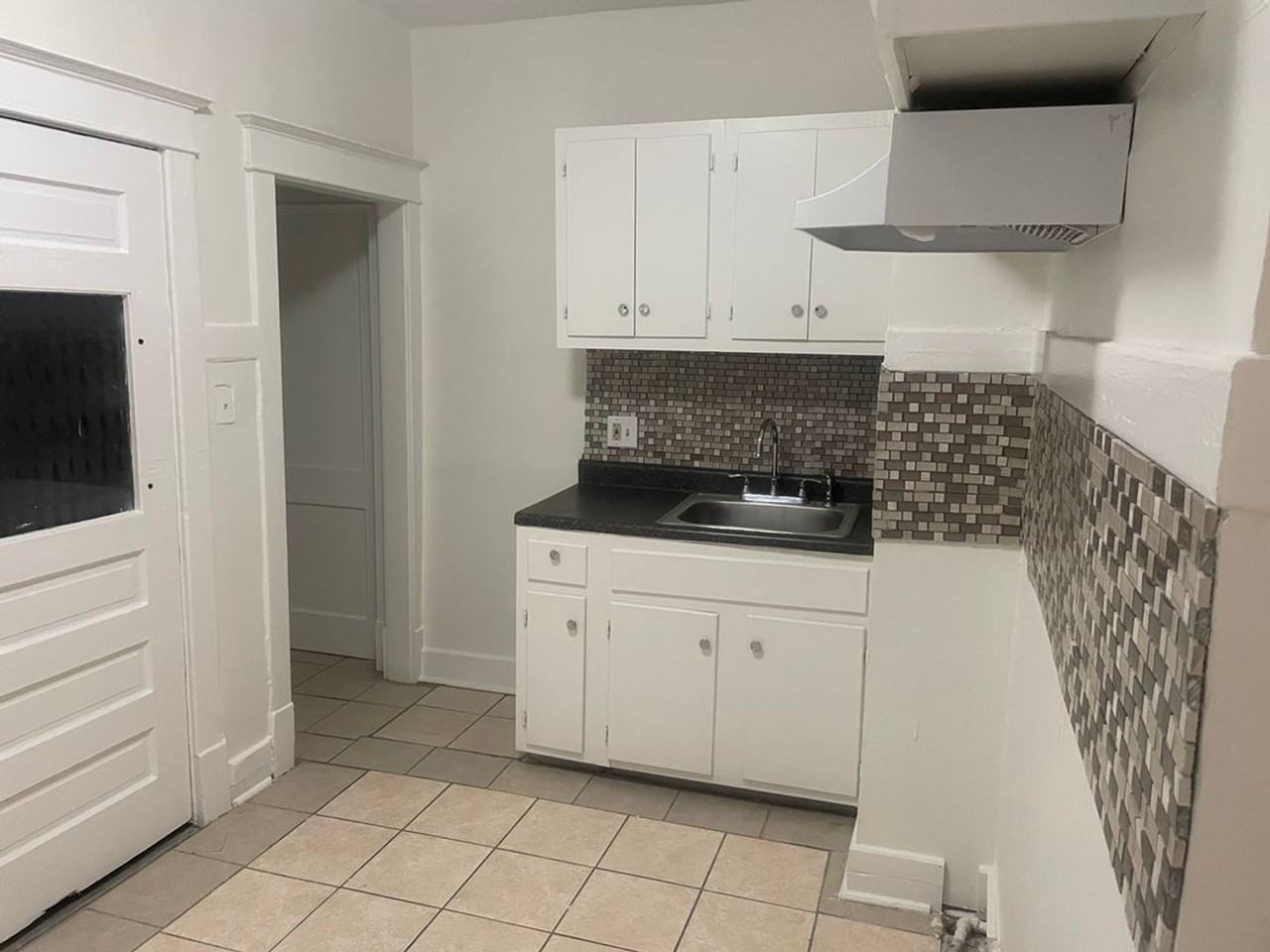 1593 Waverly Ave - Photo 3 of 7