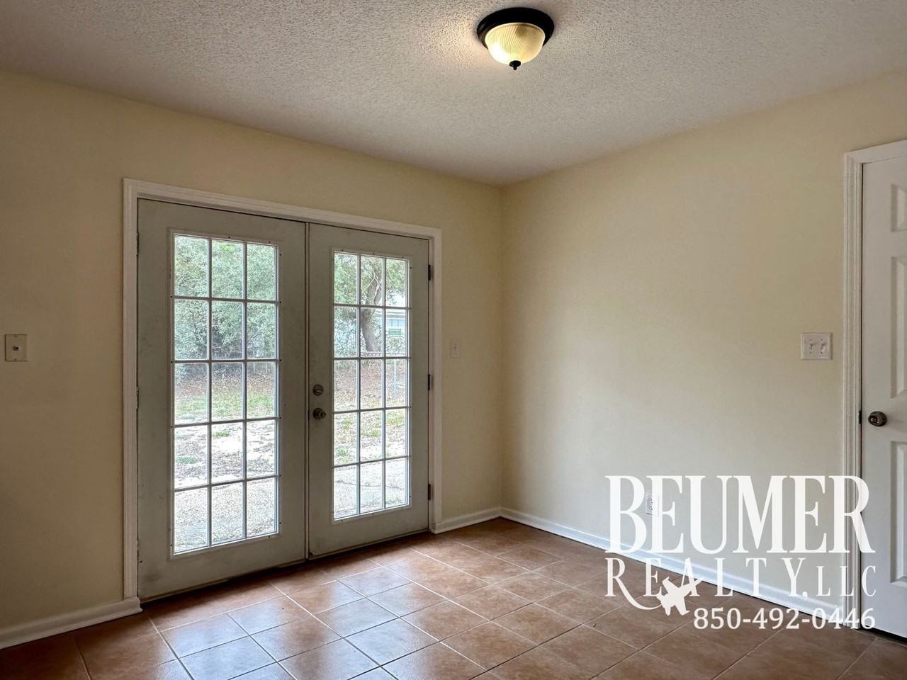 5712 Japonica Ave - Photo 5 of 20