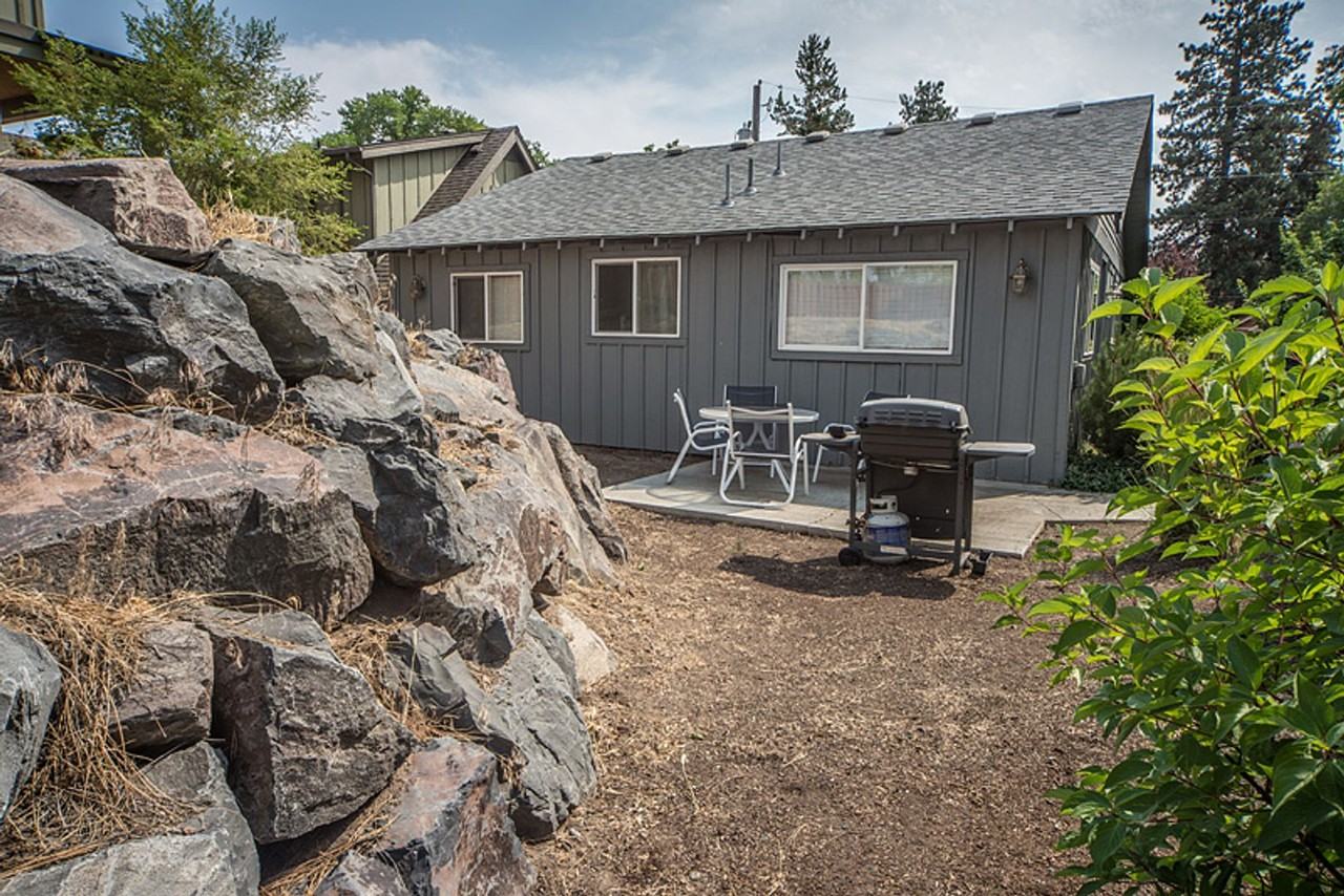 139 Se Heyburn St - Photo 4 of 15