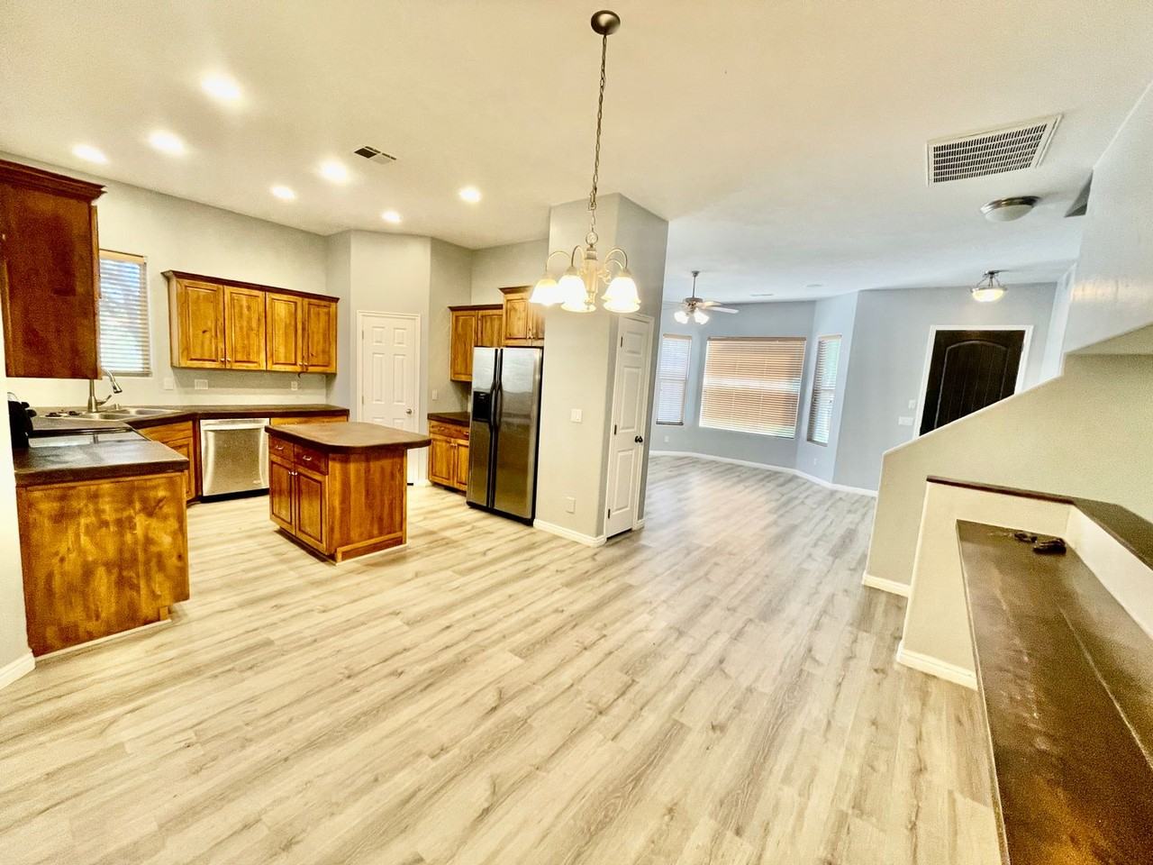 1124 S Castle Stone Cir - Photo 7 of 32