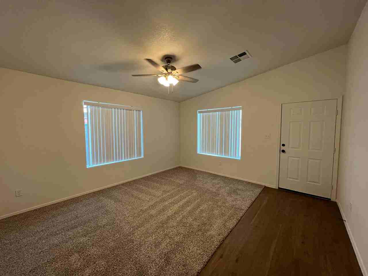 7933 E 46th St - Photo 5 of 29