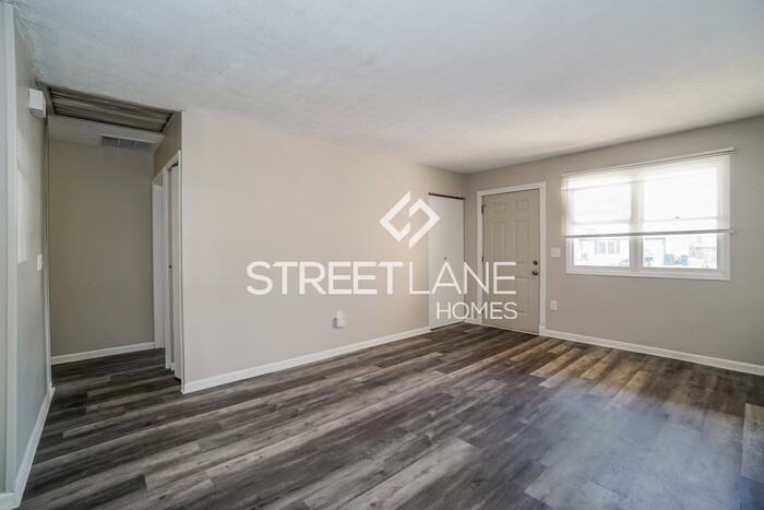 1484 Willow View Dr - Photo 2 of 16