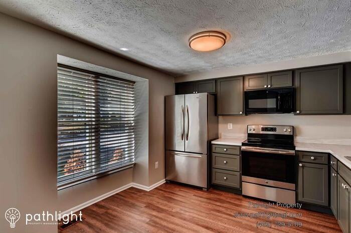 22 Trailwood Rd - Photo 2 of 12