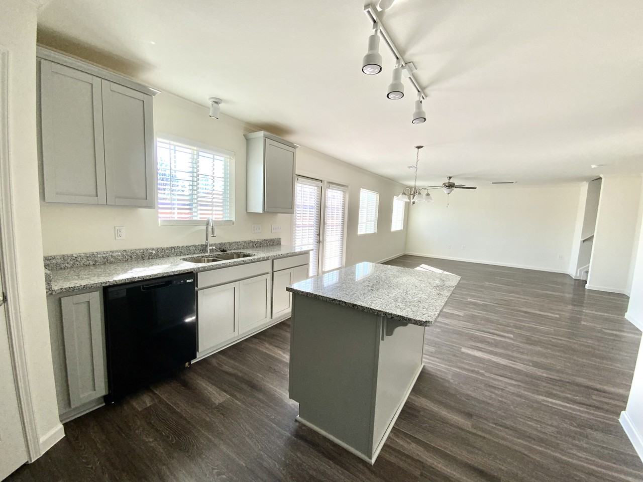 3912 Bissett Way #NA - Photo 3 of 50