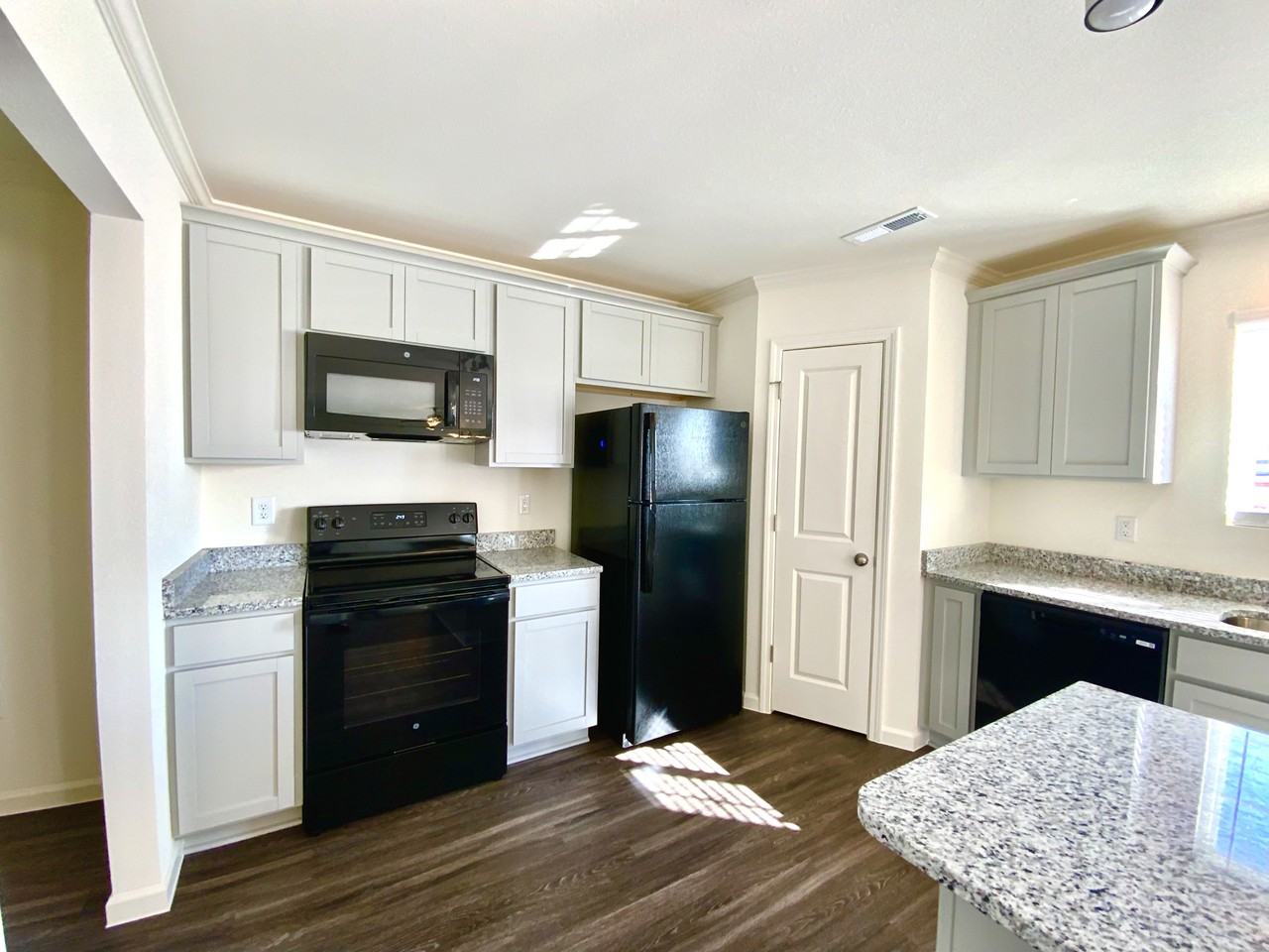 3912 Bissett Way #NA - Photo 4 of 50