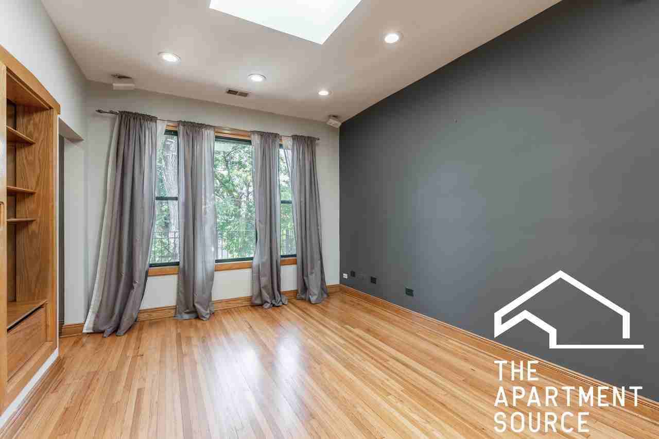 743 N Saint Louis Ave #2F - Photo 3 of 14