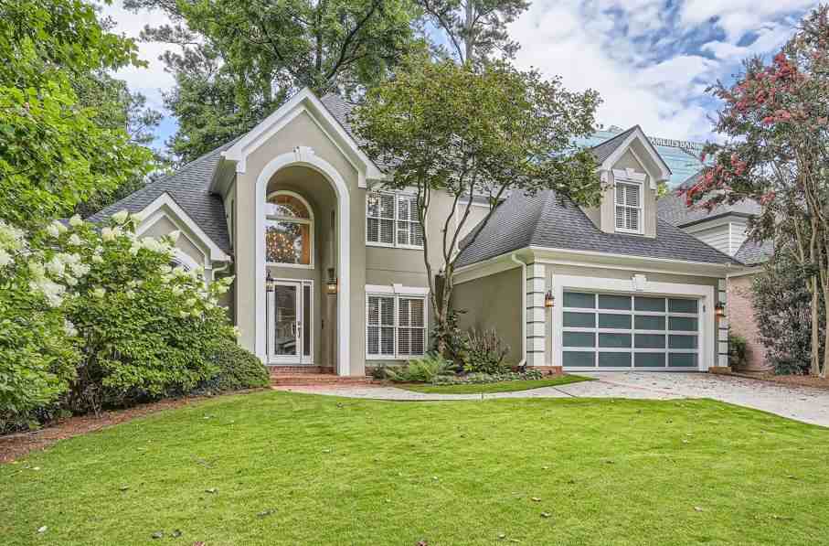 3362 Mathieson Dr Ne #NA - Photo 2 of 21