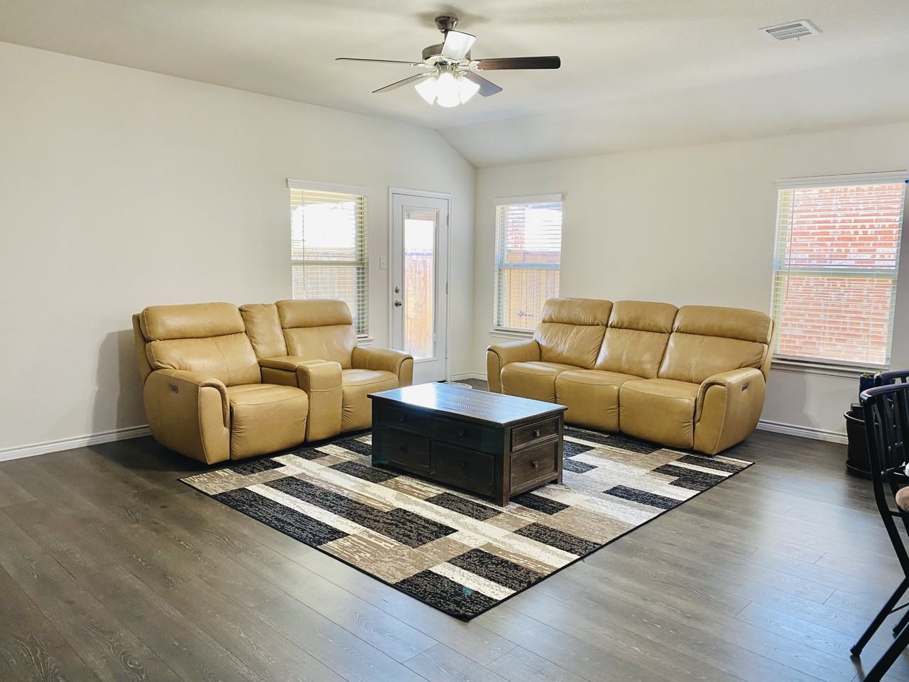 6328 Wales St #NA - Photo 2 of 11