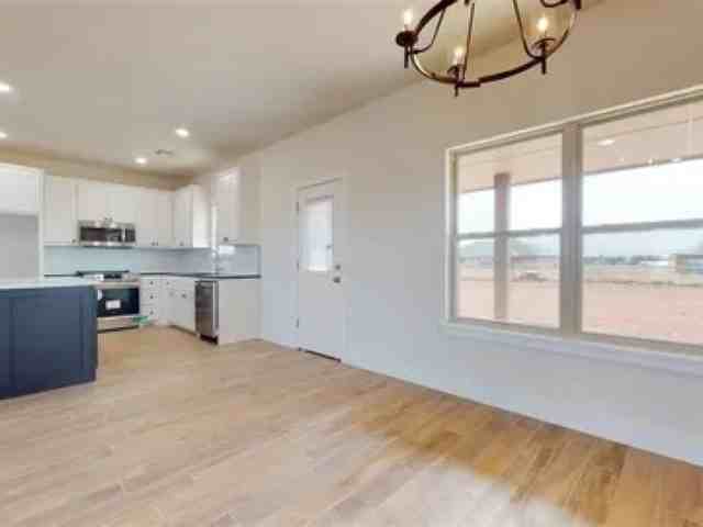 12031 Ne Stone Ridge Ln #1 - Photo 7 of 23
