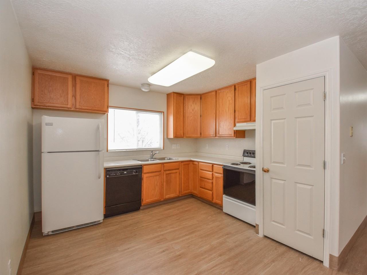 162 W 1100 N #4 - Photo 3 of 16