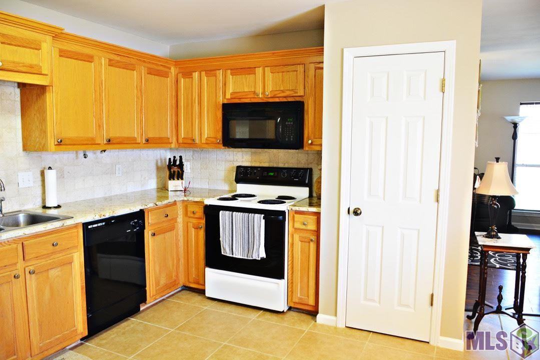 10124 Nashville Ct #1 - Photo 4 of 11