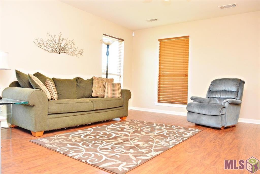 10124 Nashville Ct #1 - Photo 6 of 11