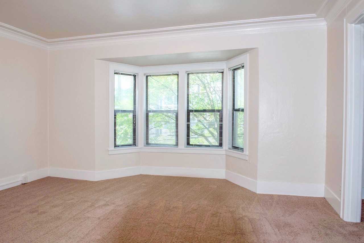 Madison Court - Photo 2 of 16