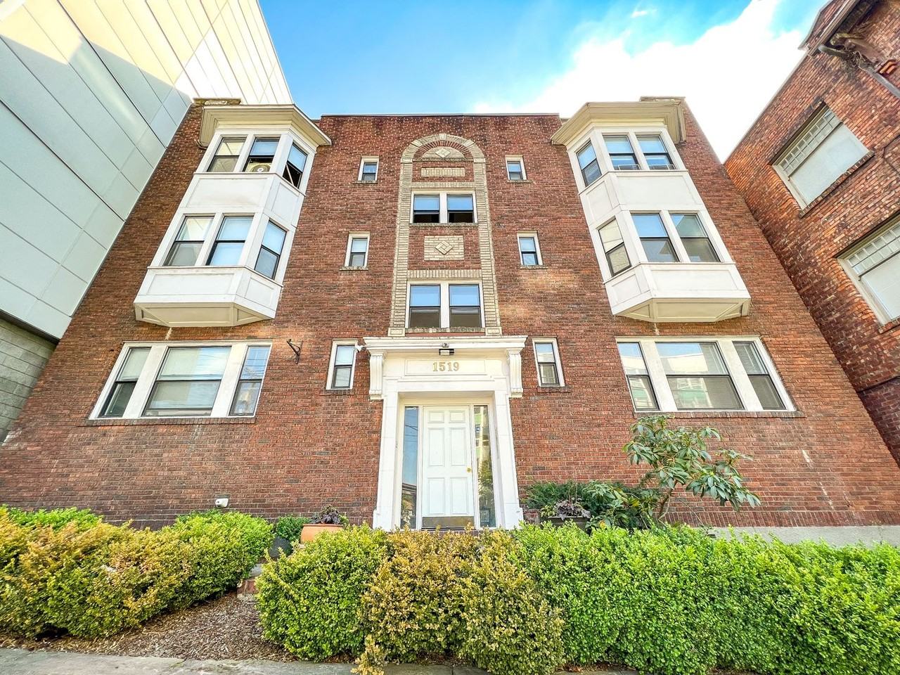 Madison Court - Photo 6 of 16