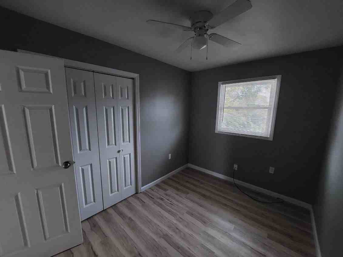333 S. Steffler AveApt 5 #5 - Photo 4 of 11