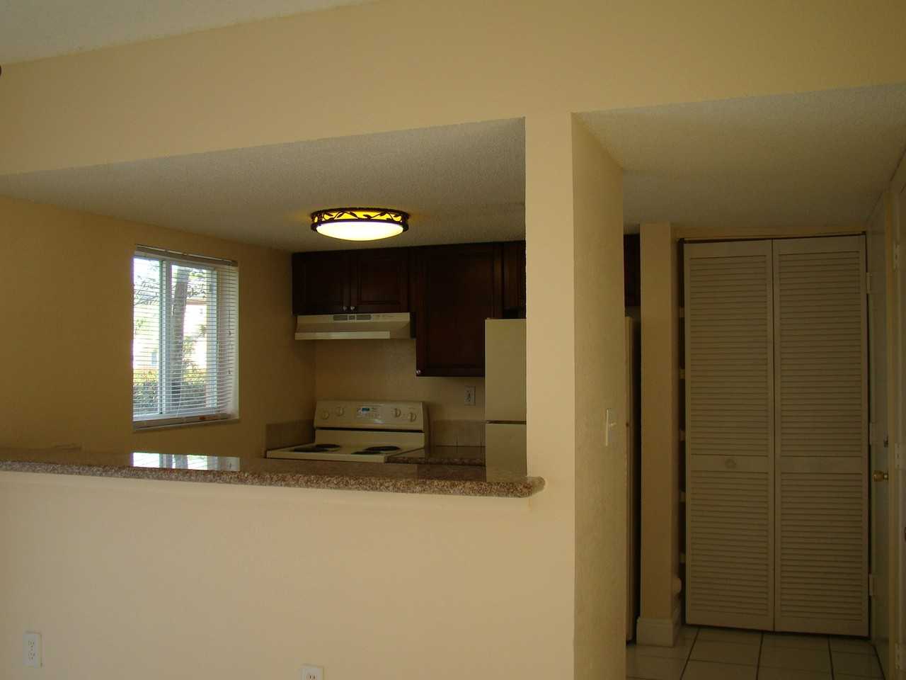 3844 Nw 115th Ave - Photo 4 of 11