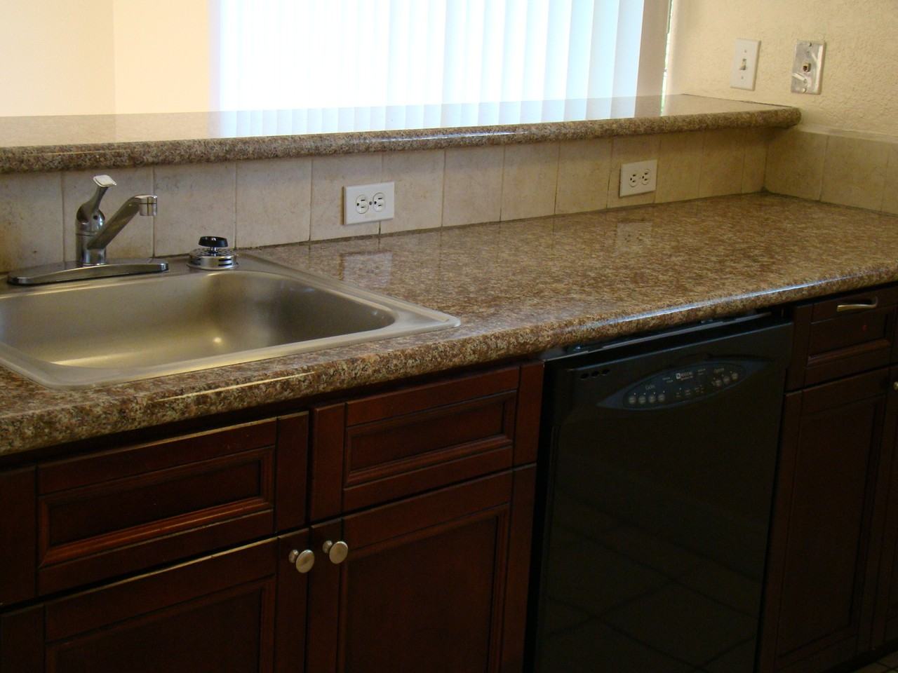 3844 Nw 115th Ave - Photo 6 of 11