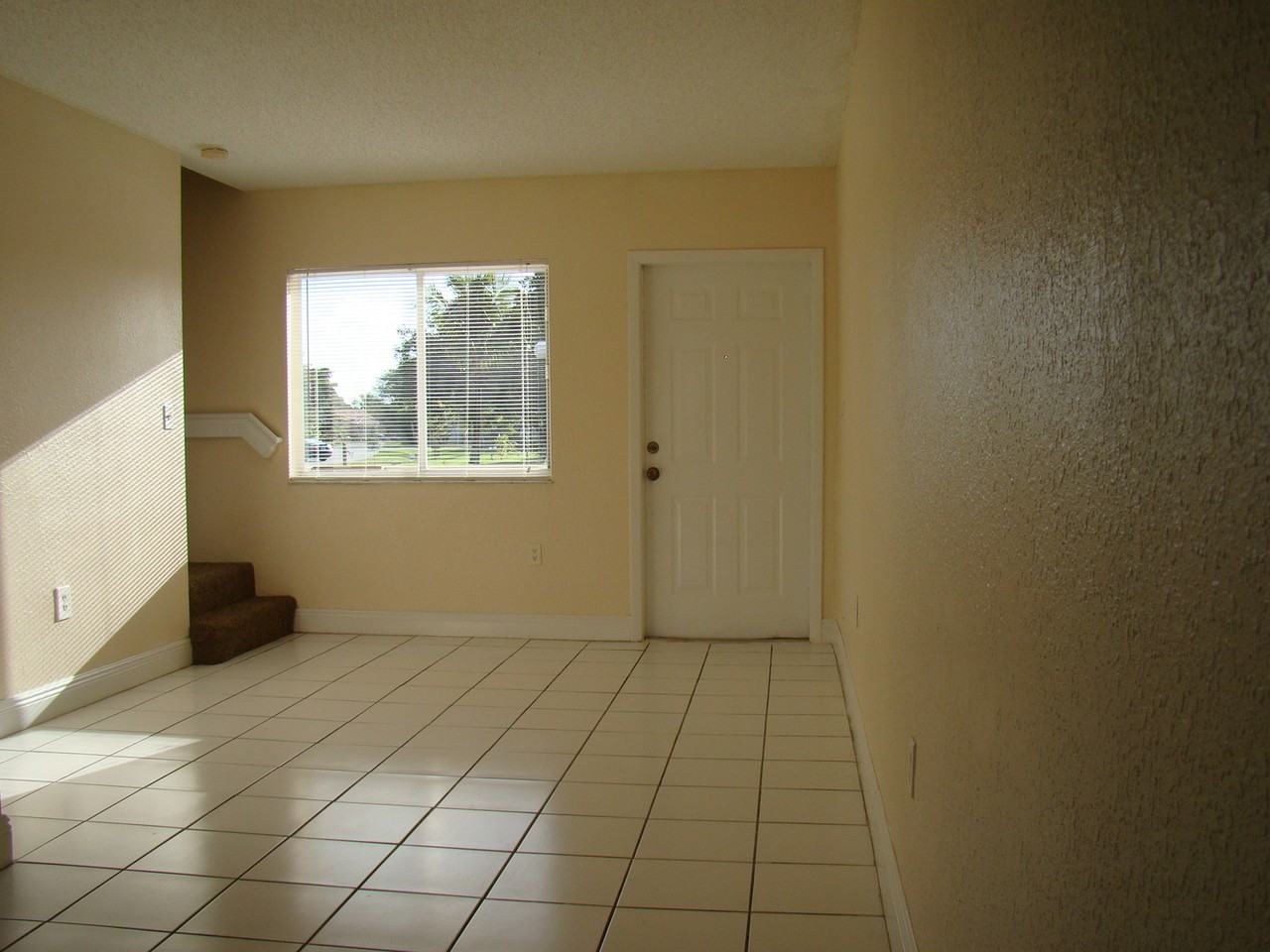 3844 Nw 115th Ave - Photo 7 of 11