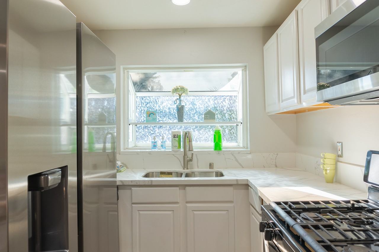 5121 Tipton St #1 - Photo 6 of 25