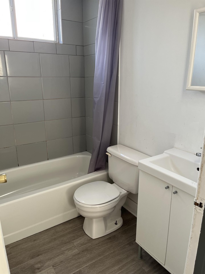 28 11-28 Mathew Street #11 - Photo 2 of 12