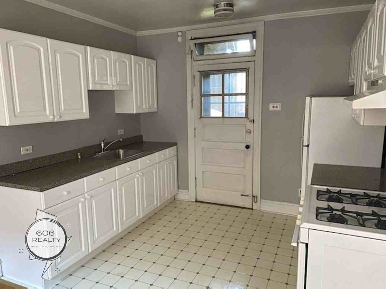 1335 1335 W Carmen - 3A #3A - Photo 3 of 5