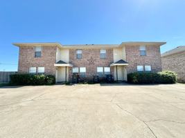 featured image of 5910 Greengate Dr