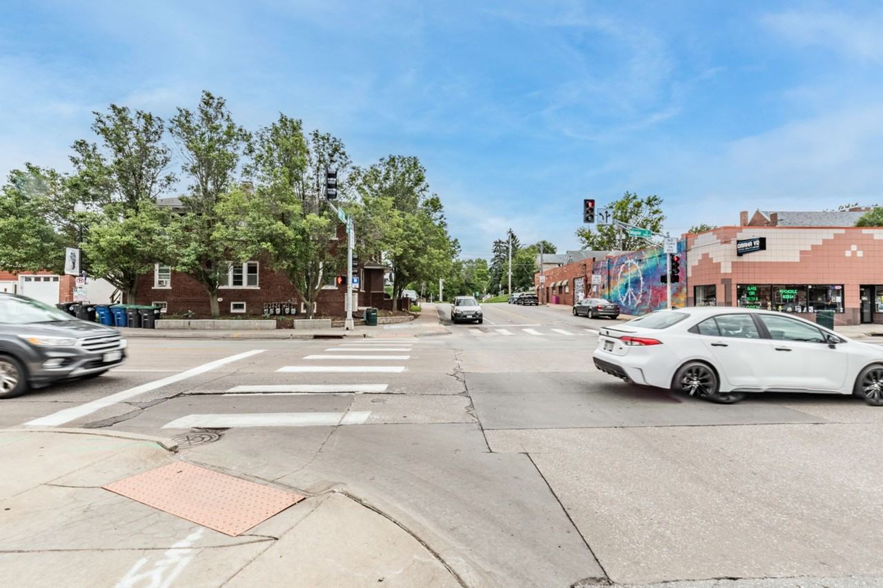 TRISARA 2817 N 60 ST - Photo 4 of 6