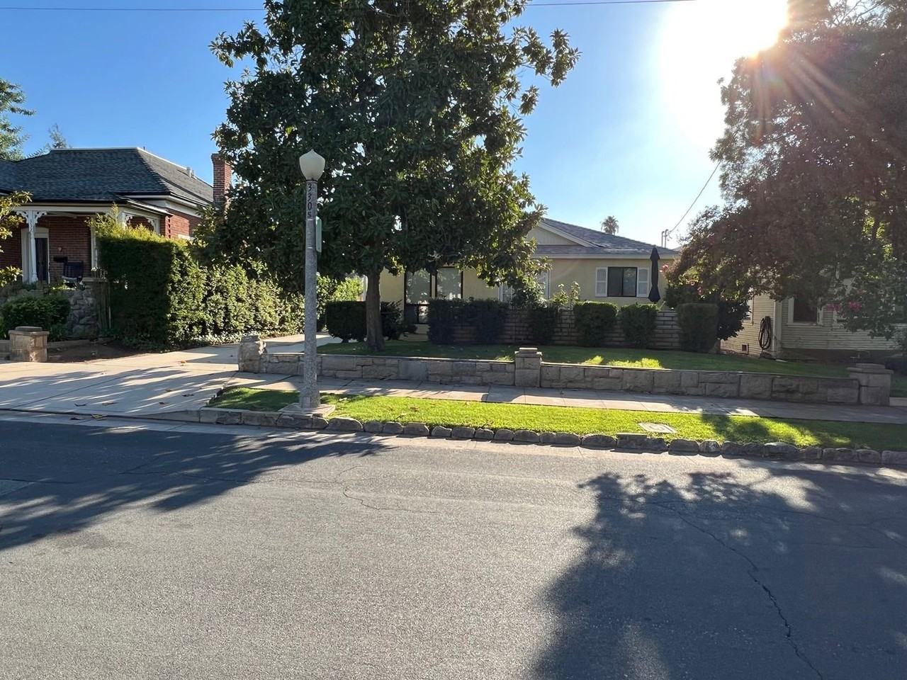328 S Eureka St - Photo 2 of 18
