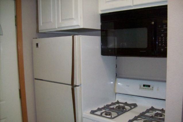 921 Middle Fork Rd - Photo 2 of 4