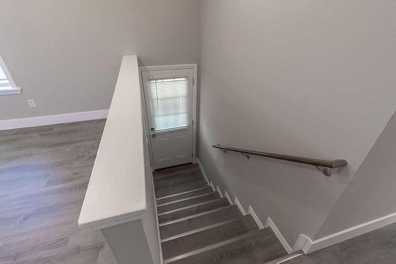 3700 Greeley Dr - Photo 4 of 25