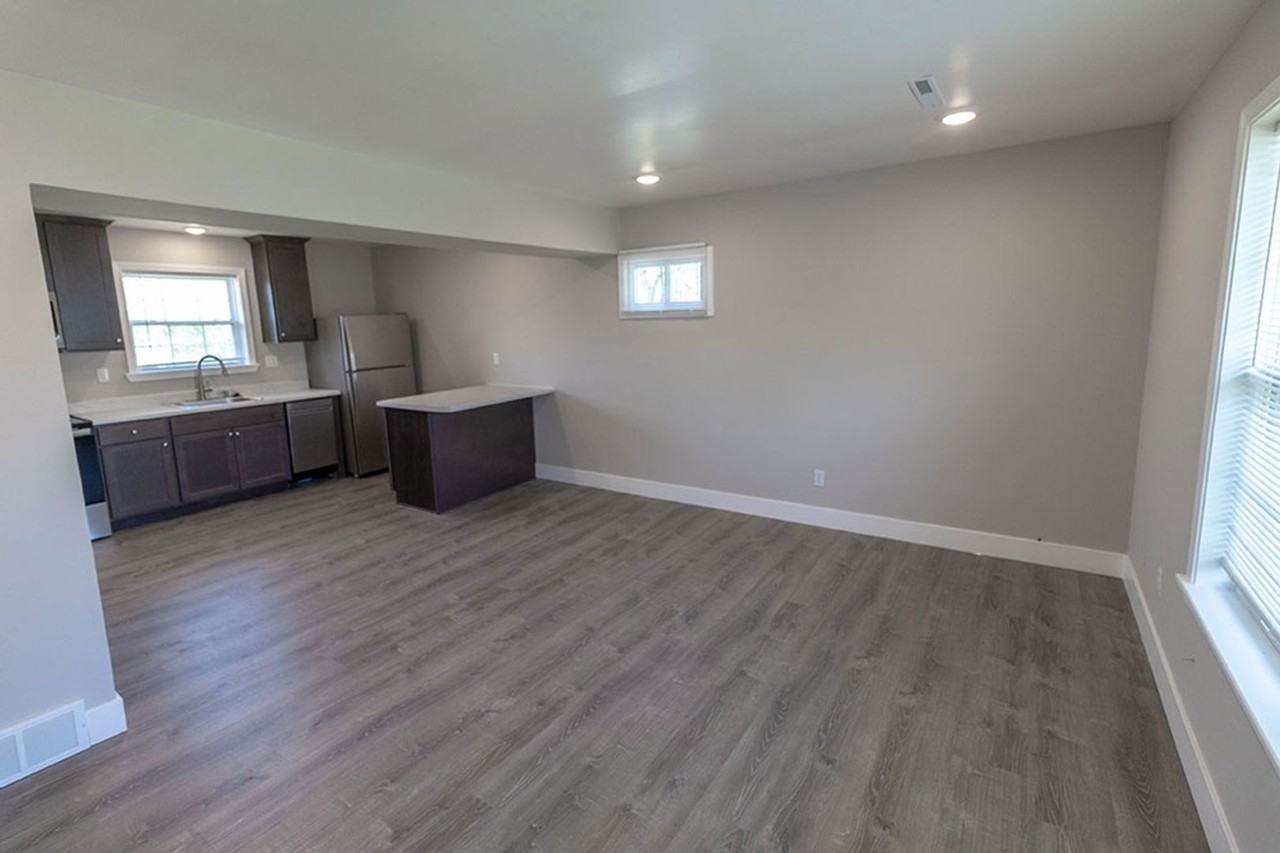 3700 Greeley Dr - Photo 6 of 25