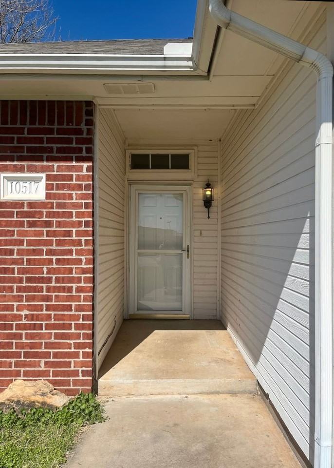 10517 Nw 45th St - Photo 2 of 22