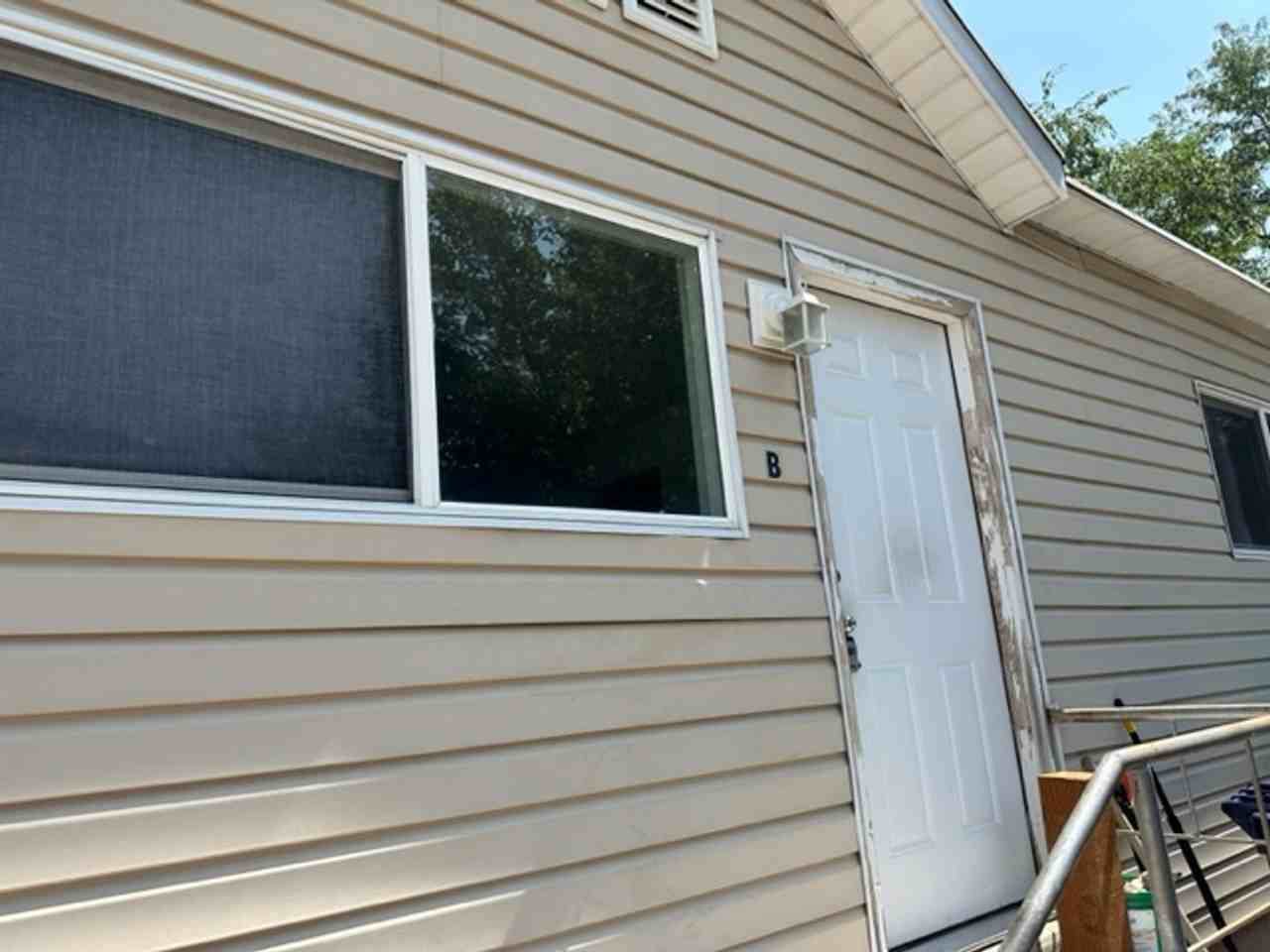 3027 W 4800 S #B - Photo 2 of 4