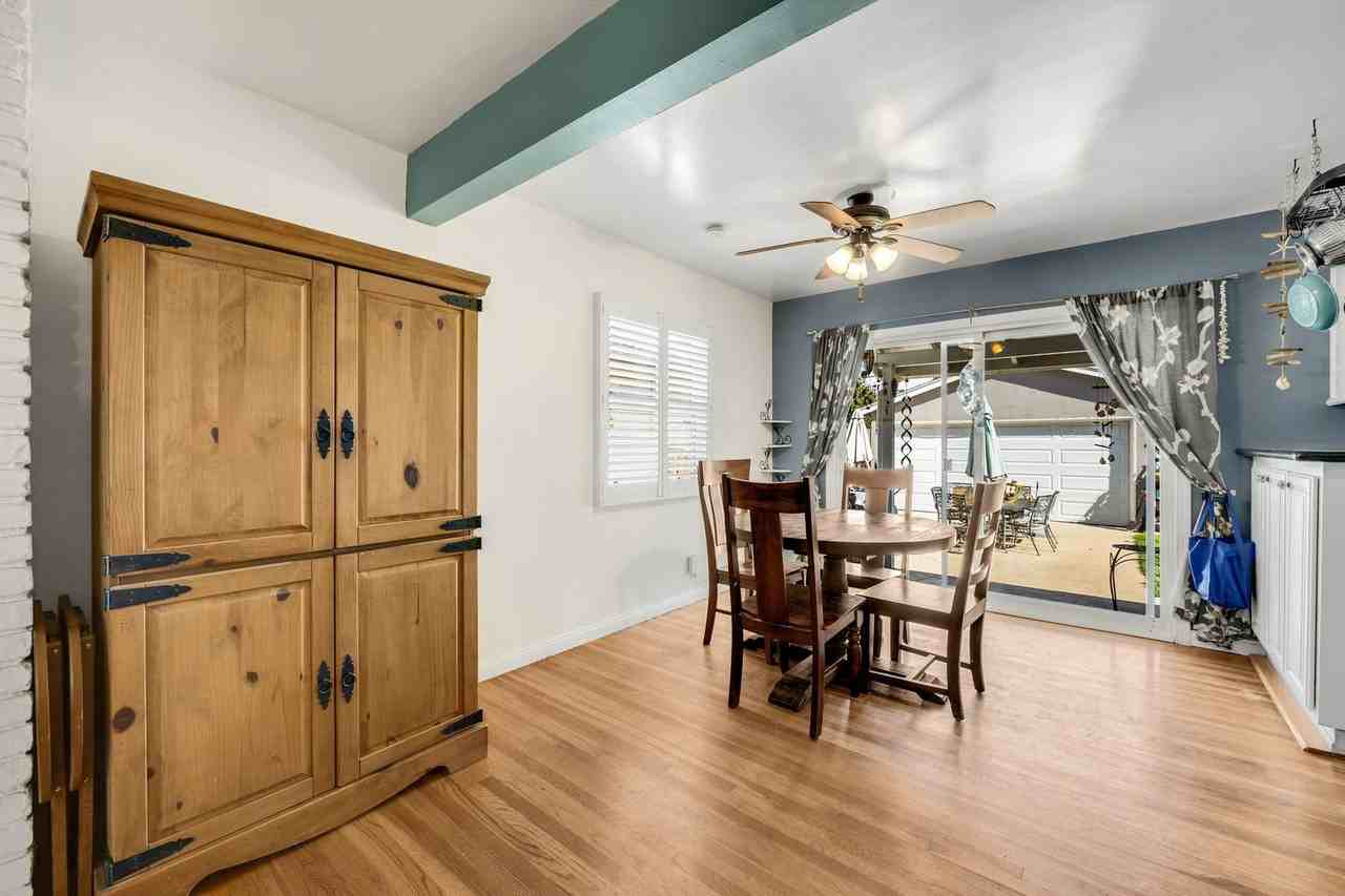 2009 N Linwood Ave - Photo 3 of 27