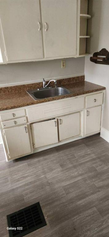 629 5th St - Photo 7 of 8