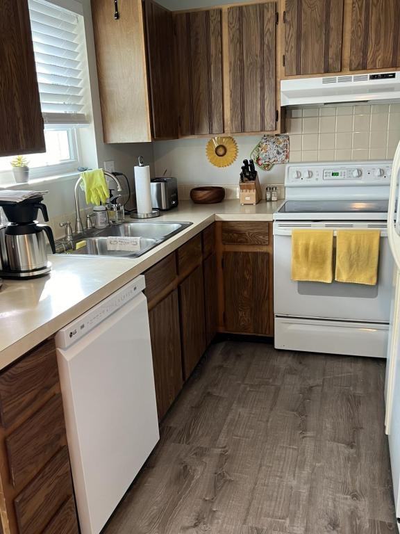 1814 Belmar Dr - Photo 6 of 15