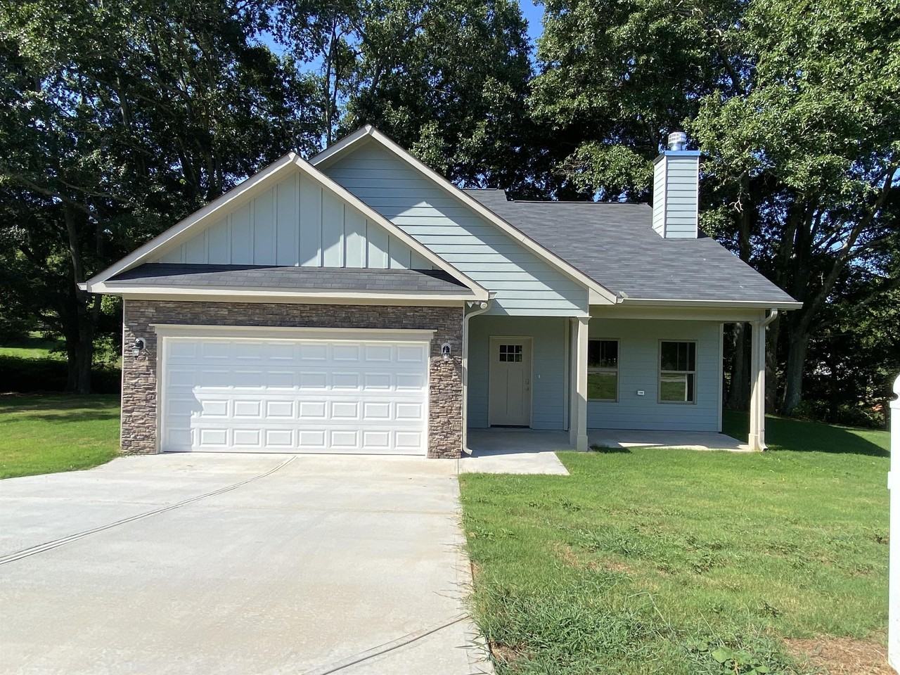 191 Cobb Dr - Photo 2 of 11