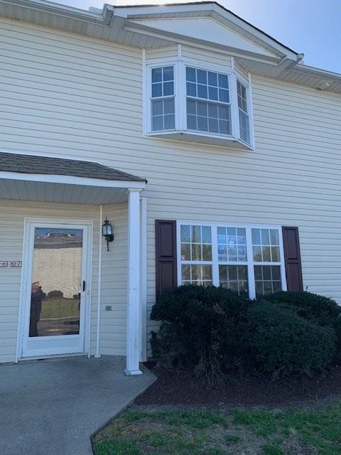 2100 Flagstone Court