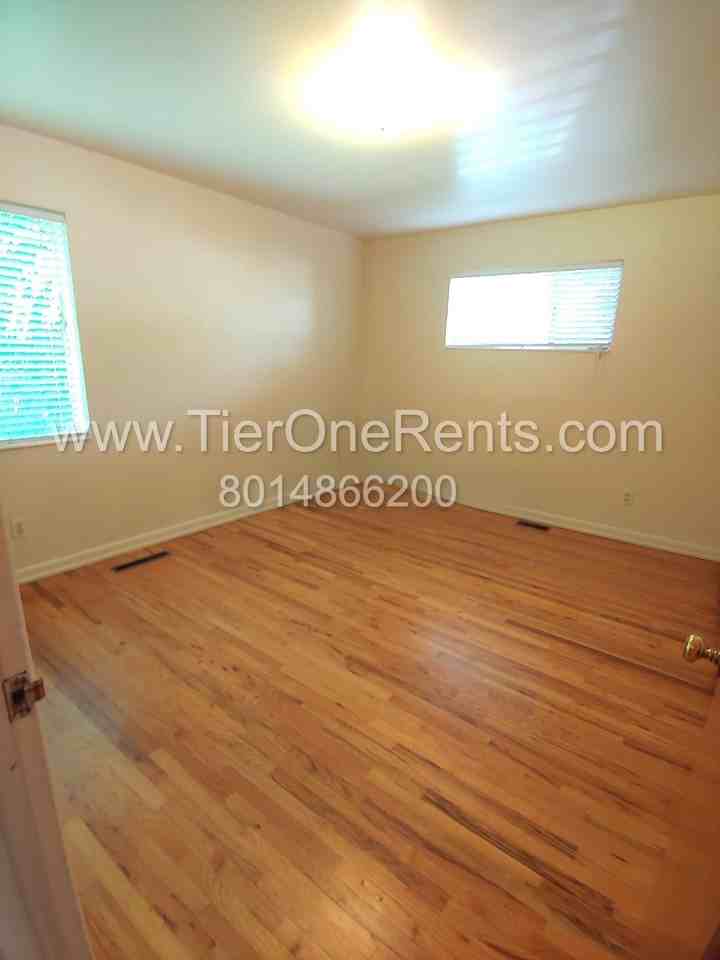 165 E Wilson Ave - Photo 2 of 15