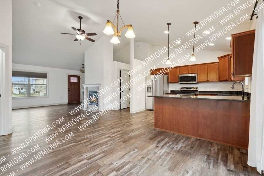 307 35th St Sw - Photo 3 of 21