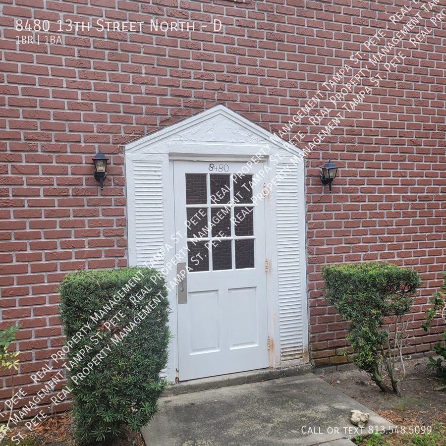 8480 13th St N #D - Photo 3 of 21