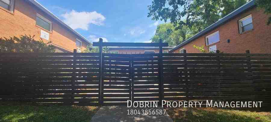 1728 Claiborne St #A - Photo 6 of 29