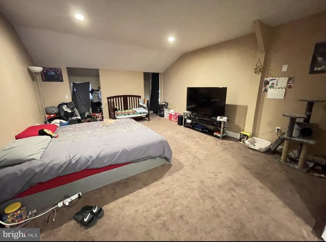 551 Maple St #NA - Photo 7 of 41