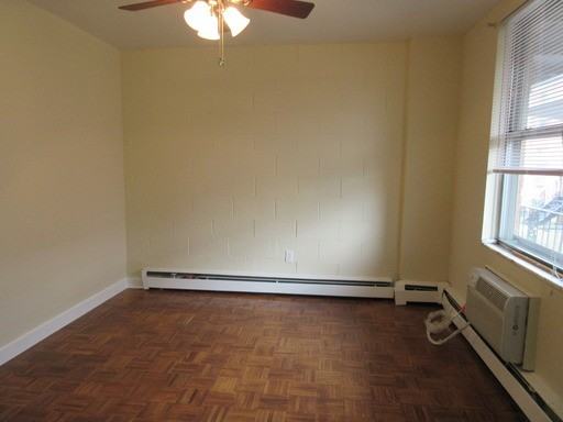 1474 Neil Ave - Photo 3 of 13