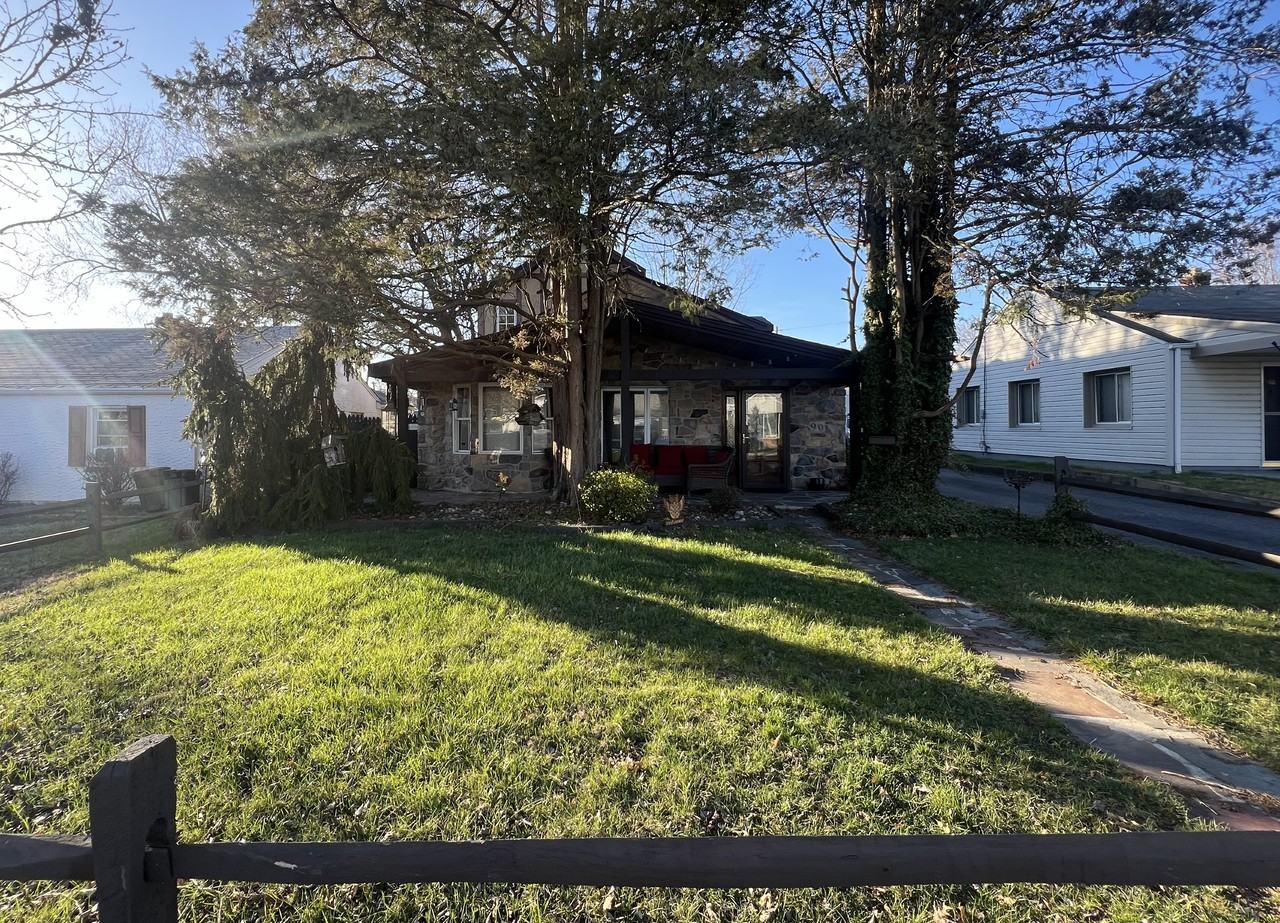 90 Florence Ave #NA - Photo 3 of 50